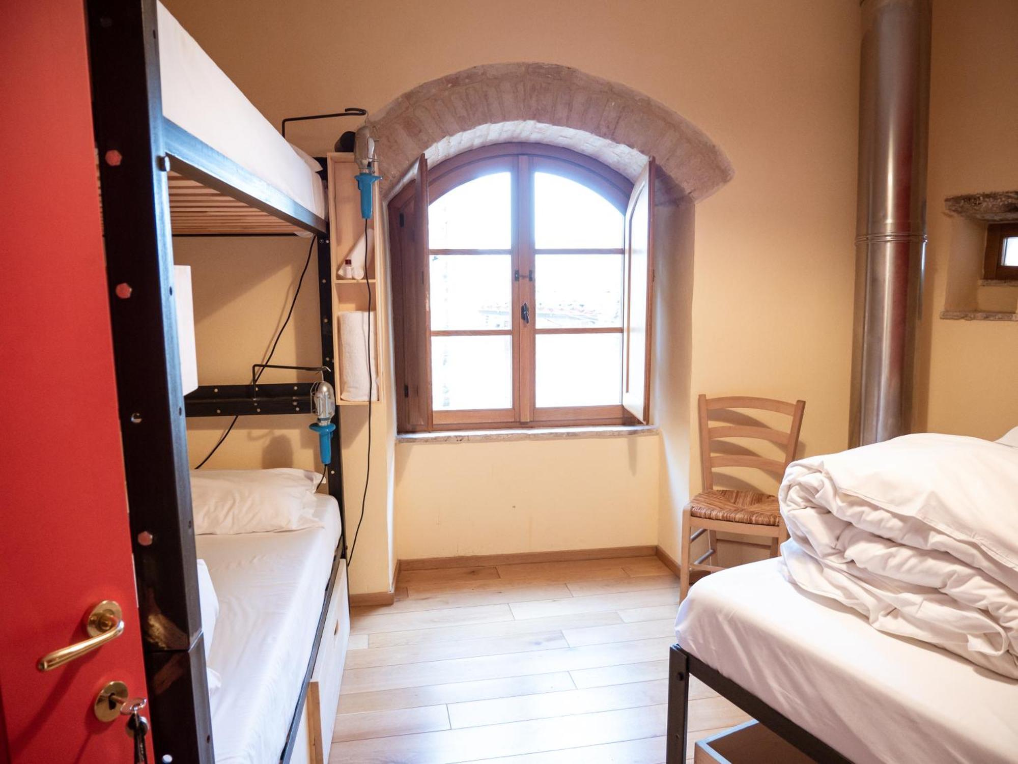 Ostello Bello Assisi Bevagna Eksteriør bilde